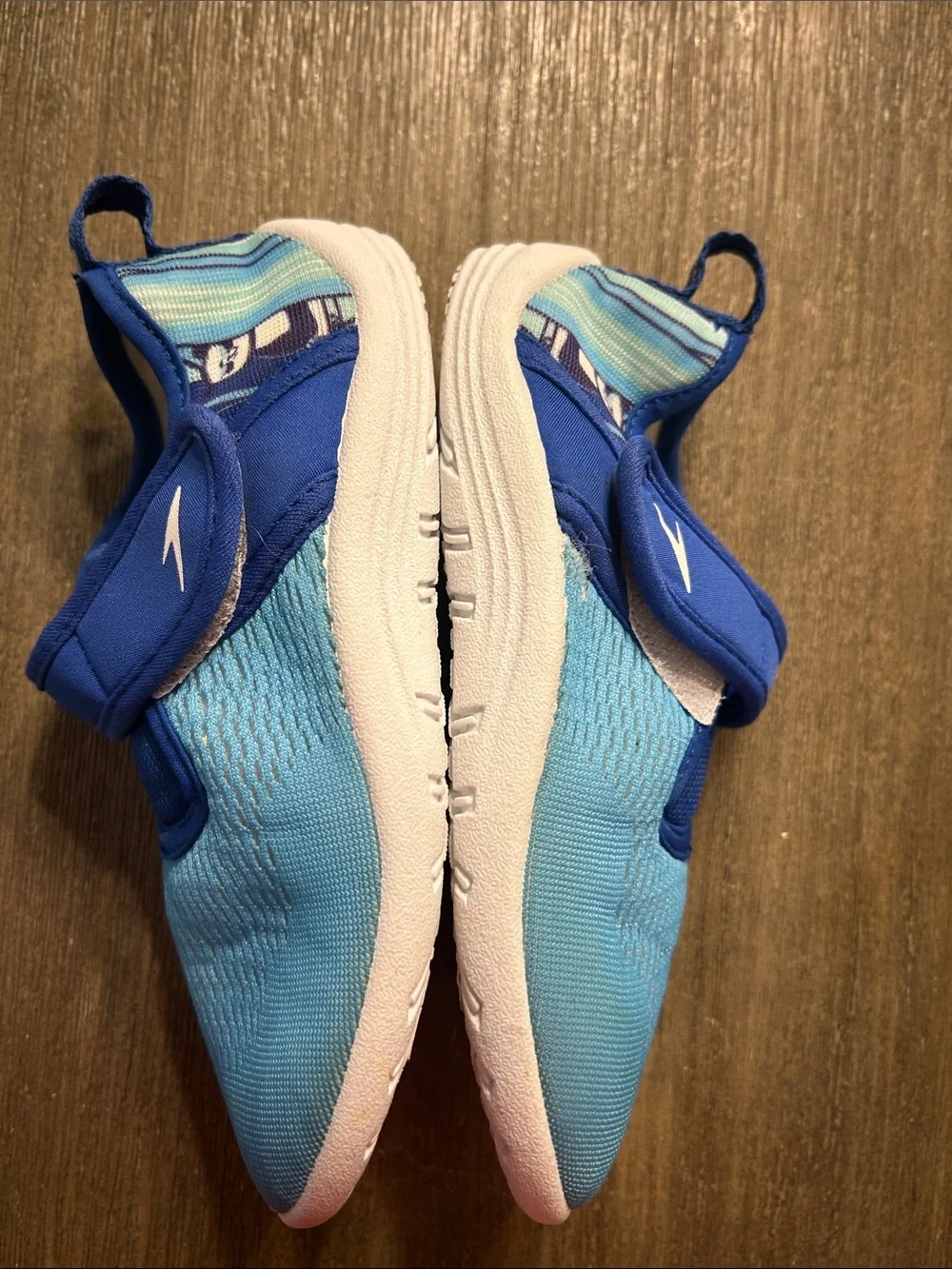 Speedo Kids Blue and Teal Hook-and-Loop Water Shoes, S. XL,11/12, Like New,